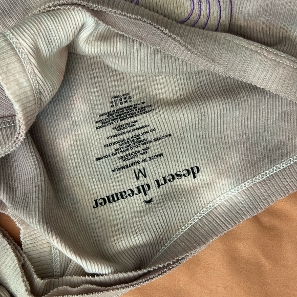 Desert Dreamer Tops (2) - Picture 4 of 6